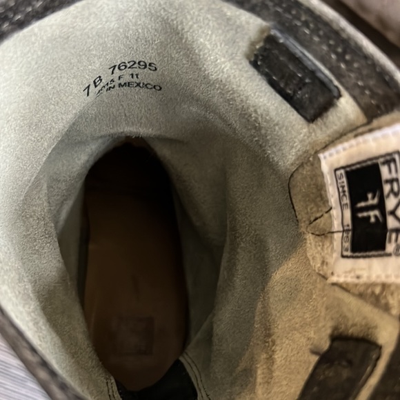 FRYE ENGINEER MOTO 7B Black/ Gold - Picture 14 of 14